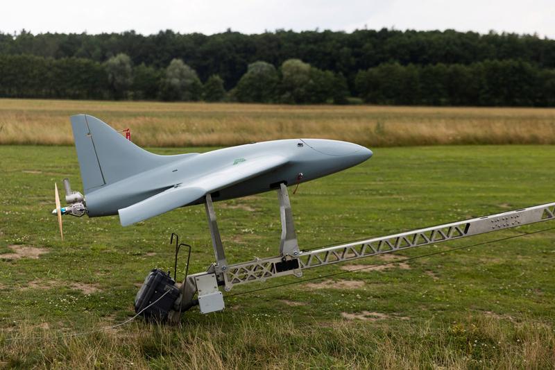 FPV无人机在俄乌战争里的影响力不容小觑。今年乌克兰接收300万架FPV无人机，