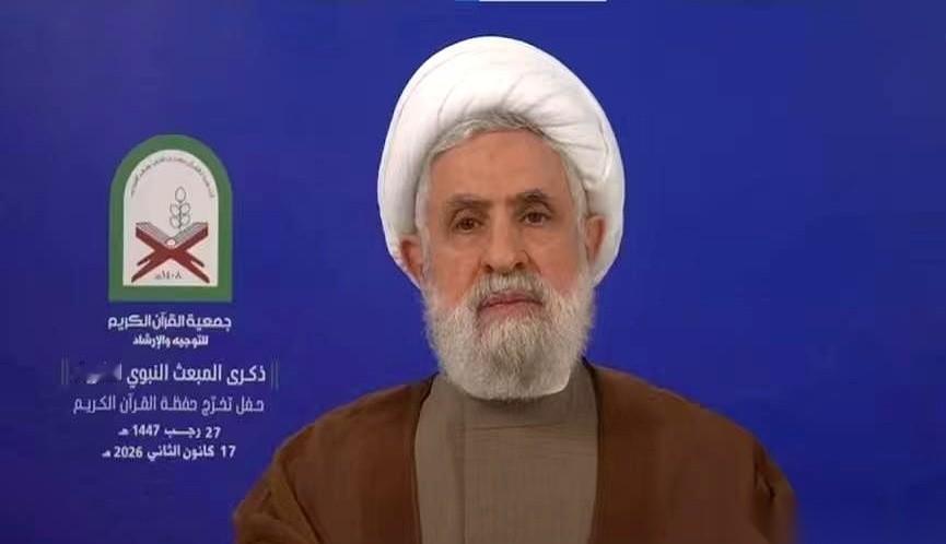 去年你眼睁睁看我兄弟被人家端了老窝，连个声援都不敢。
今年你家四面漏风，我第一个