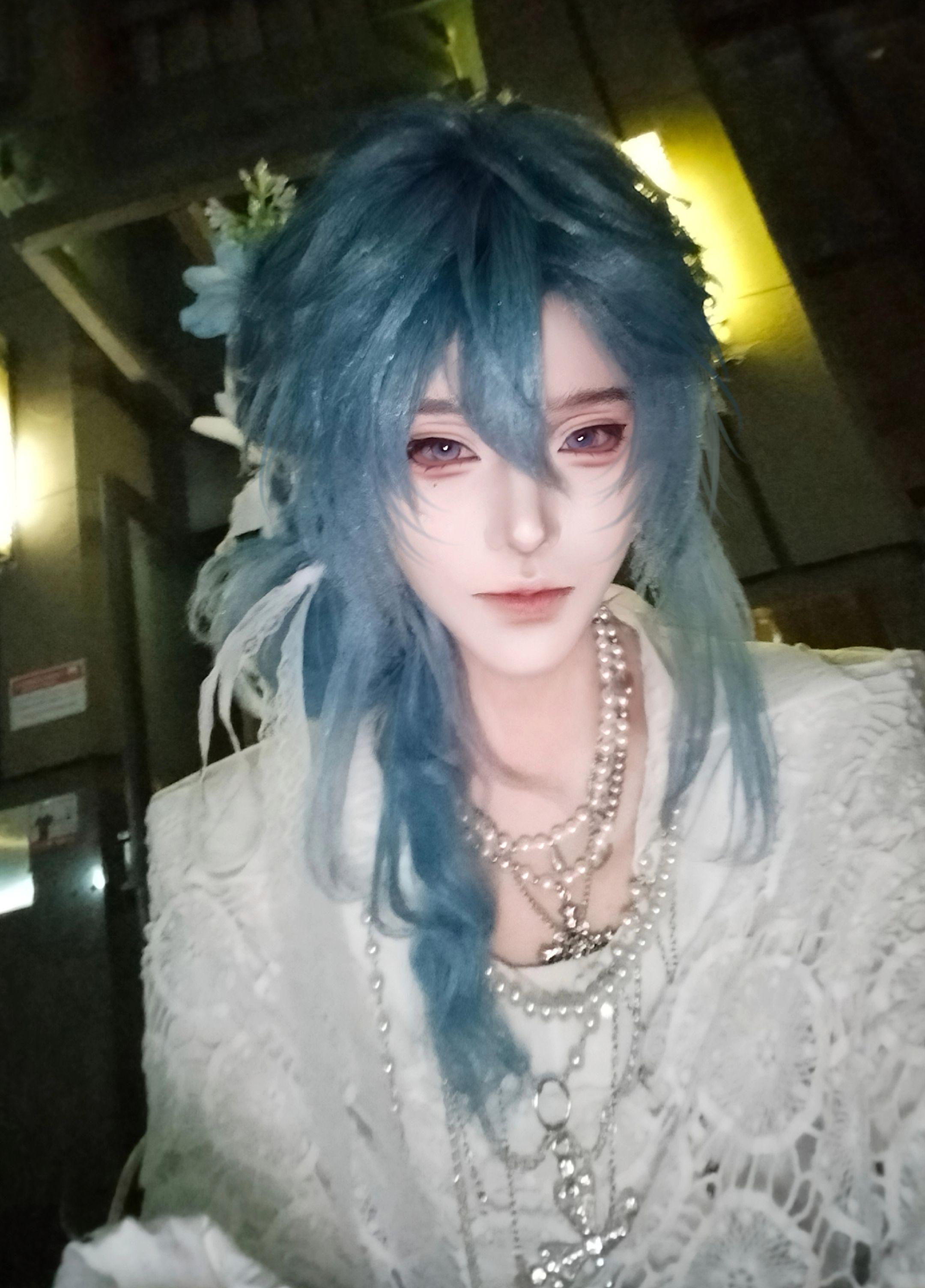 温小辉cos.好消息，排到水千丞签售了，坏消息是最后一个连照片都没来得...