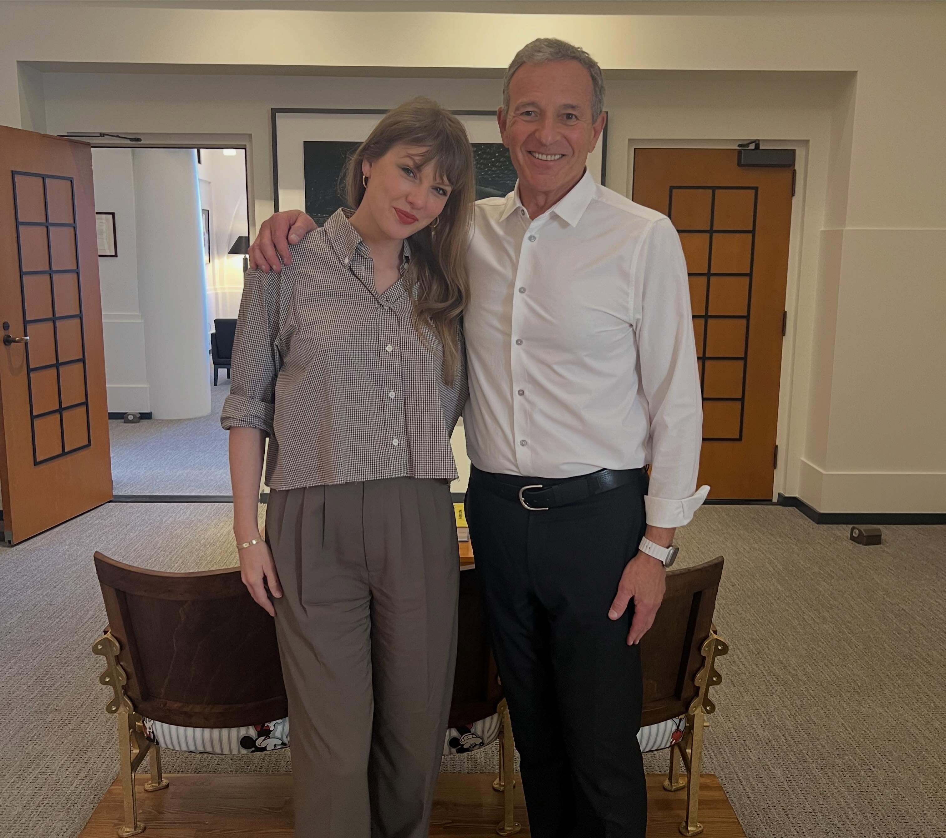 前迪士尼CEO Robert Iger分享和霉霉 Taylor Swift 的合