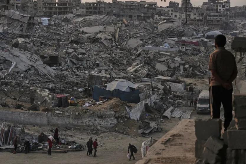 【巴各派别签署“怒火备忘录”！否定托管，剑指谁有资格决定加沙？】加沙的夜，总是来