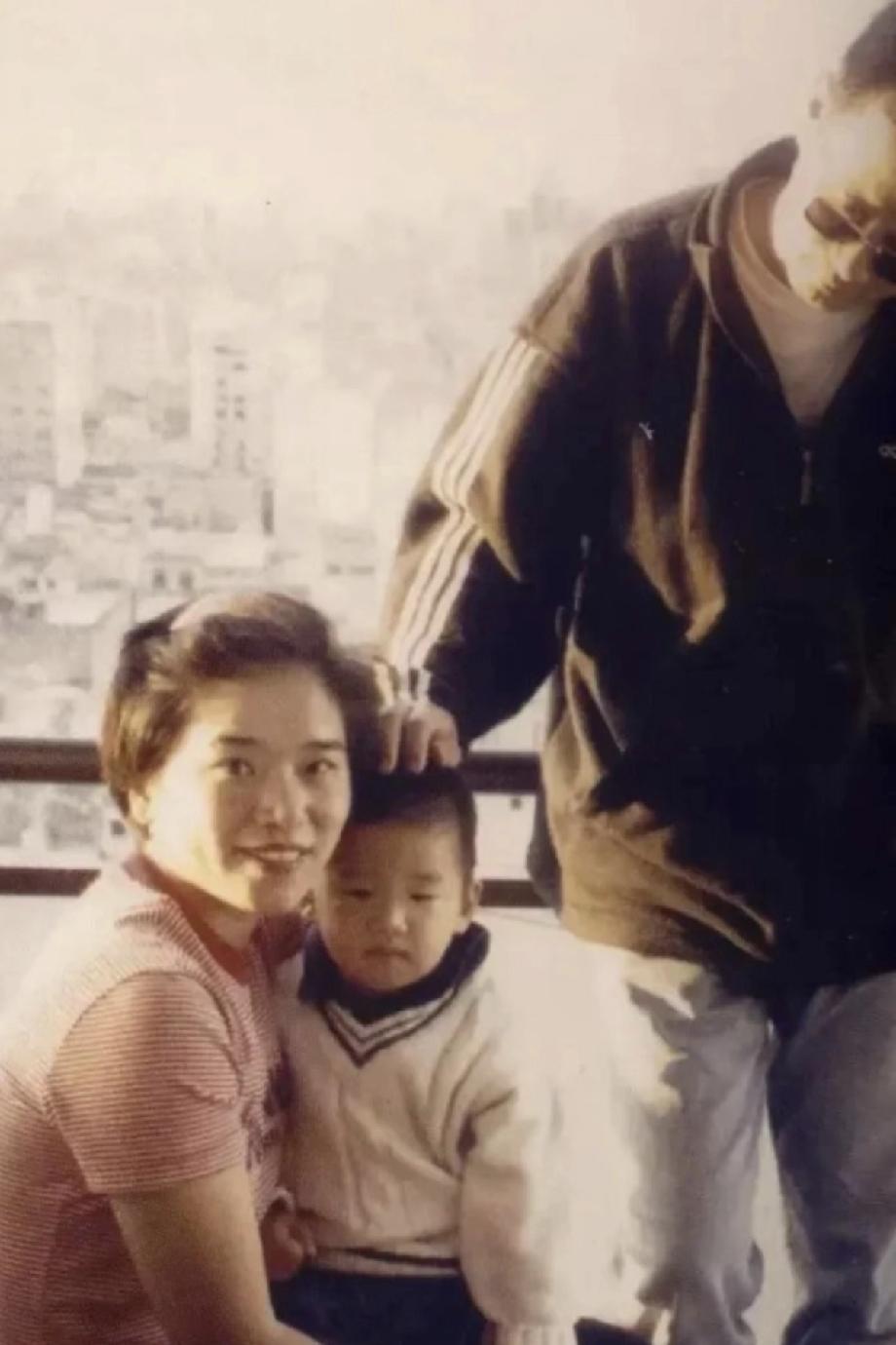 王家卫录音曝光后，想和秦雯好好交流的人，不是里面被蛐蛐的那些人，也不是爆料人，而