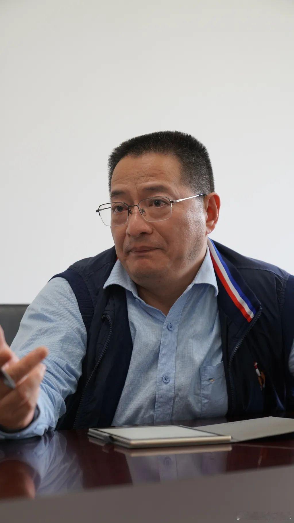 葛军高考数学考了一百零几分被称作“数学帝”的葛军受访透露，当年高考数学满分120