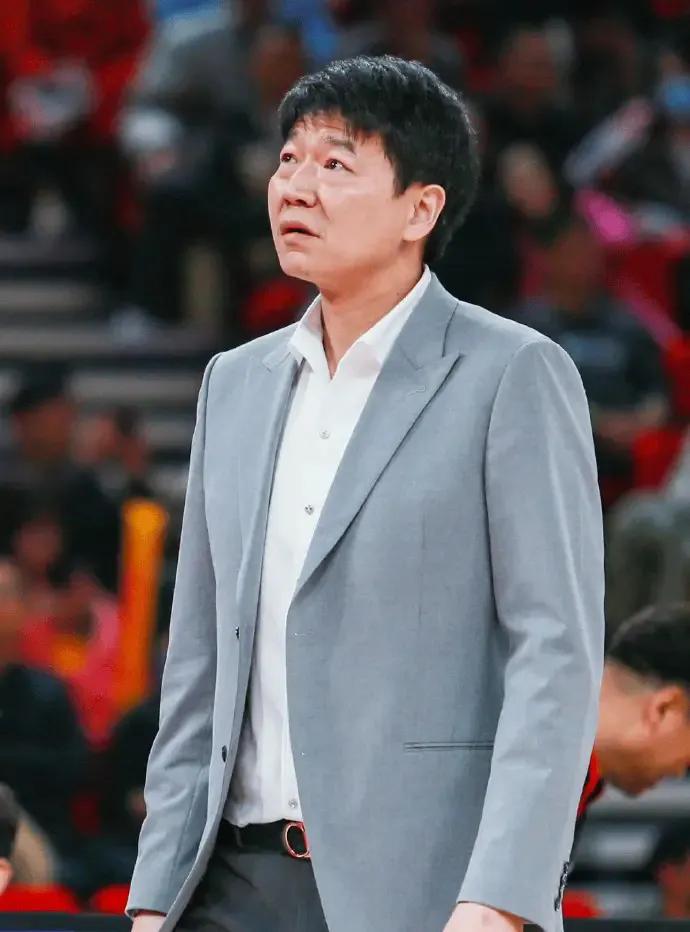 这个还真挺意外的，上赛季虽然新疆没拿到总冠军，但进步明显，在缺少朱旭航，赵睿的情
