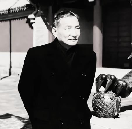 1962年7月，毛主席约谈陈云一小时，22天后陈云婉拒开会，提出：由于自己一直拉