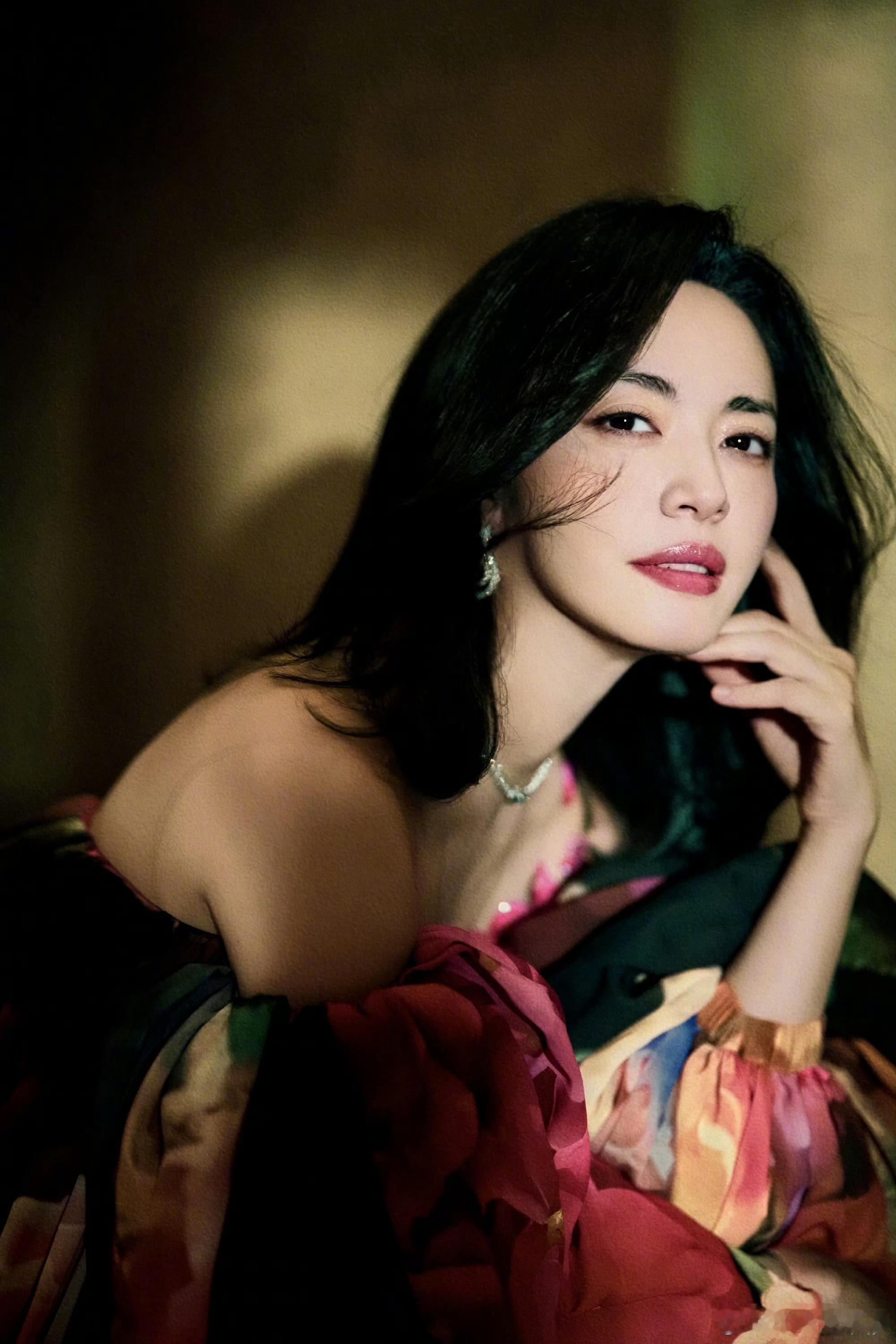 姚晨曹郁官宣离婚我印象中姚晨老公还是凌潇肃真是不怎么关注娱乐圈