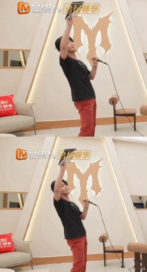 感受到音乐人之间的碰撞了🥰🥰王赫野唱了偶像陶喆的歌王赫野全开麦唱陶喆开口脆