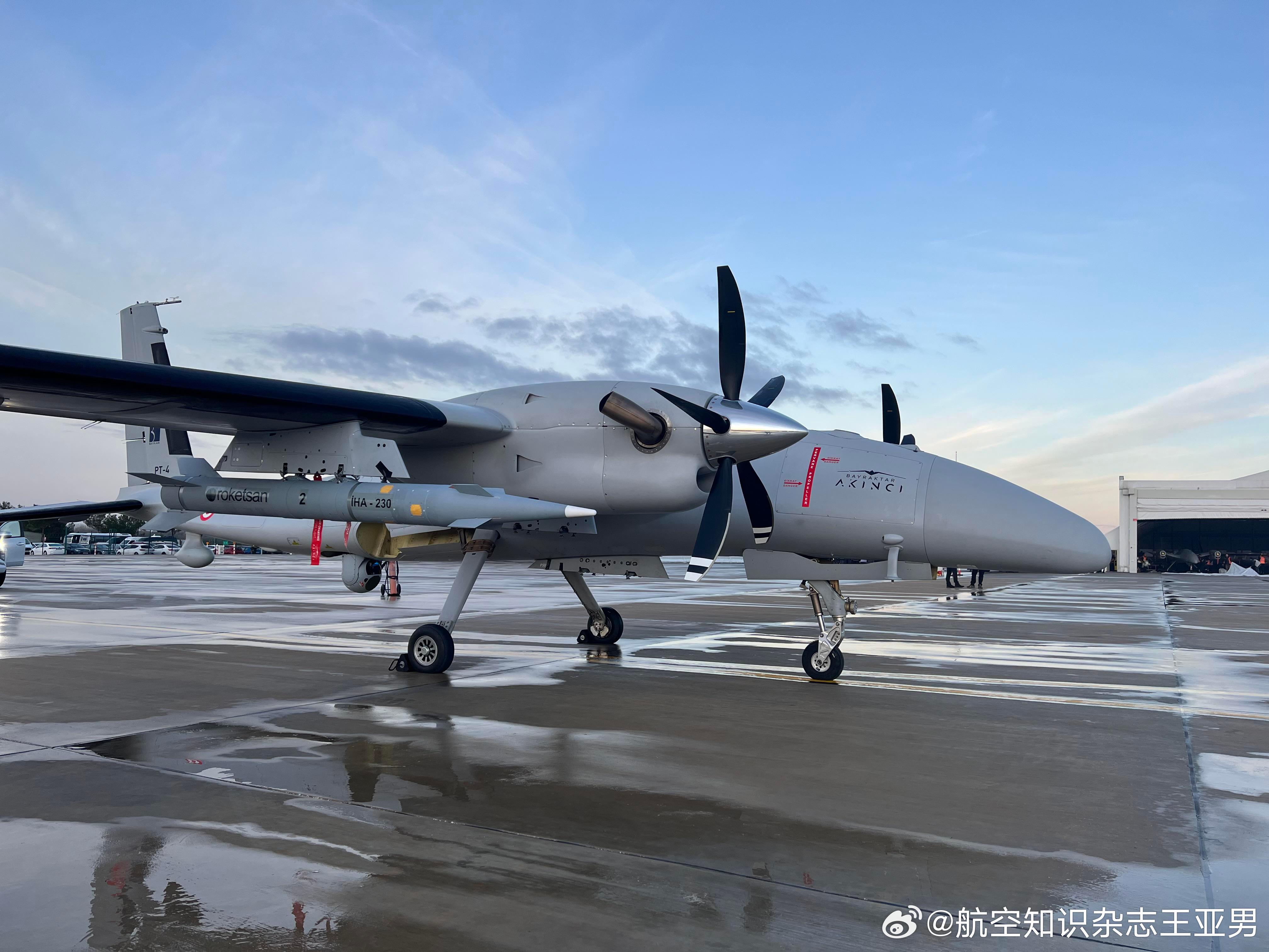 土耳其“游骑兵”无人机挂载一枚罗克珊公司（Roketsan）IHA-230空对地
