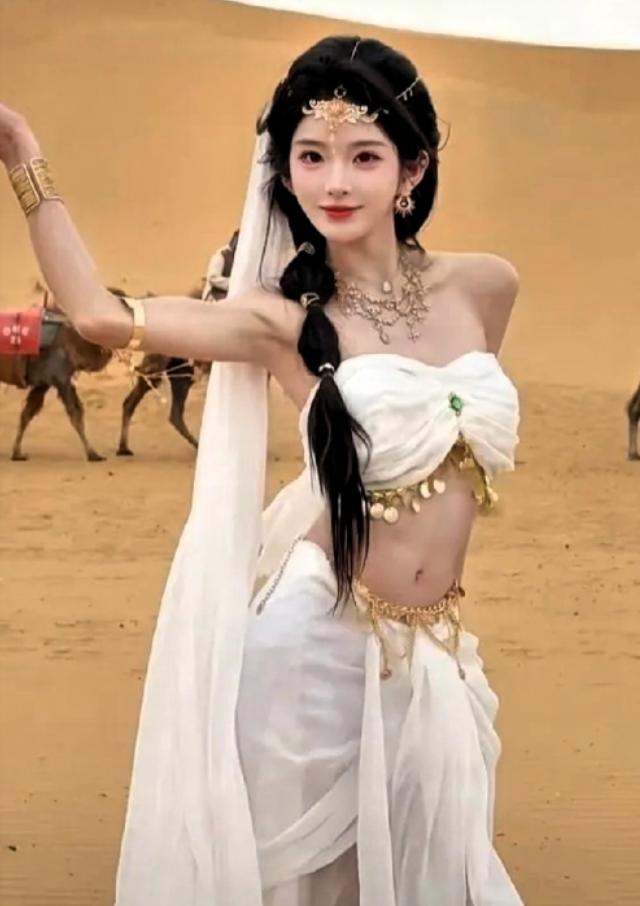 人比人气死人，不服都不行啊。宁波有个富二代追了巴旦木公主整整三年连官宣都没等来，
