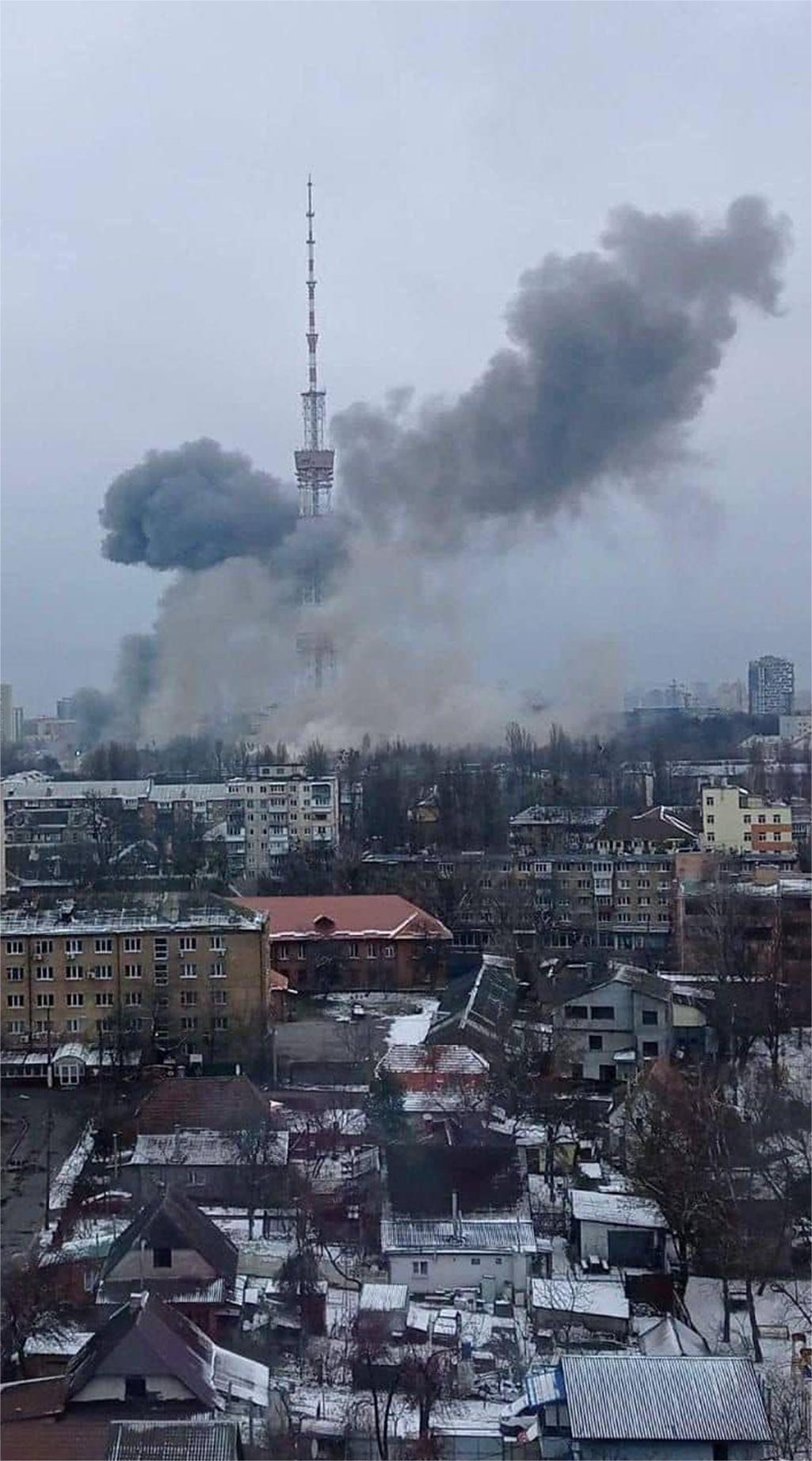 重赏之下未必有勇夫。
泽连斯基拿到西方国家的军援，手头宽裕了，就给前线作战人员涨