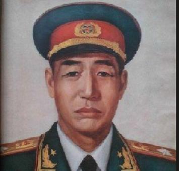 就因为听了一句话，徐向前82 岁生日他死活不过，徐向前有个外号，叫 "布衣元帅"