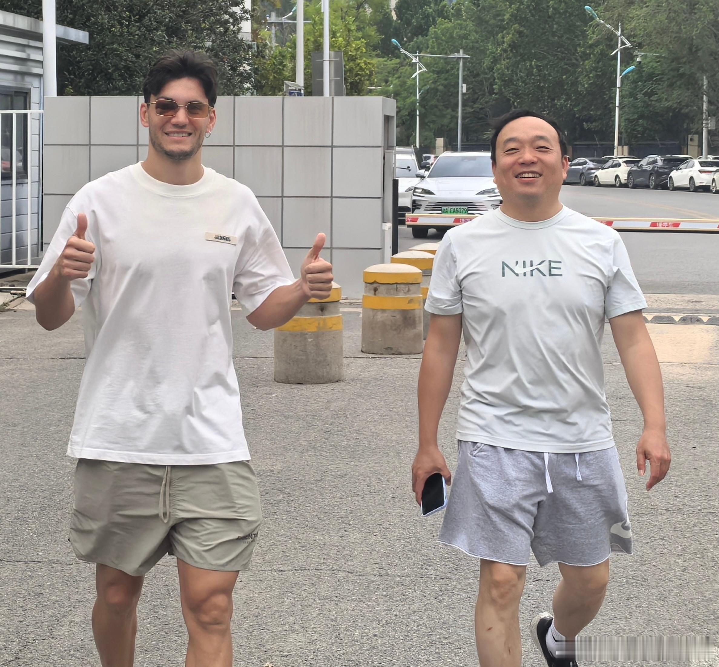 天津津门虎天津生活 萨尔瓦多的情况，昨天专门请教了医疗组长沈大夫，沈大夫说，受伤