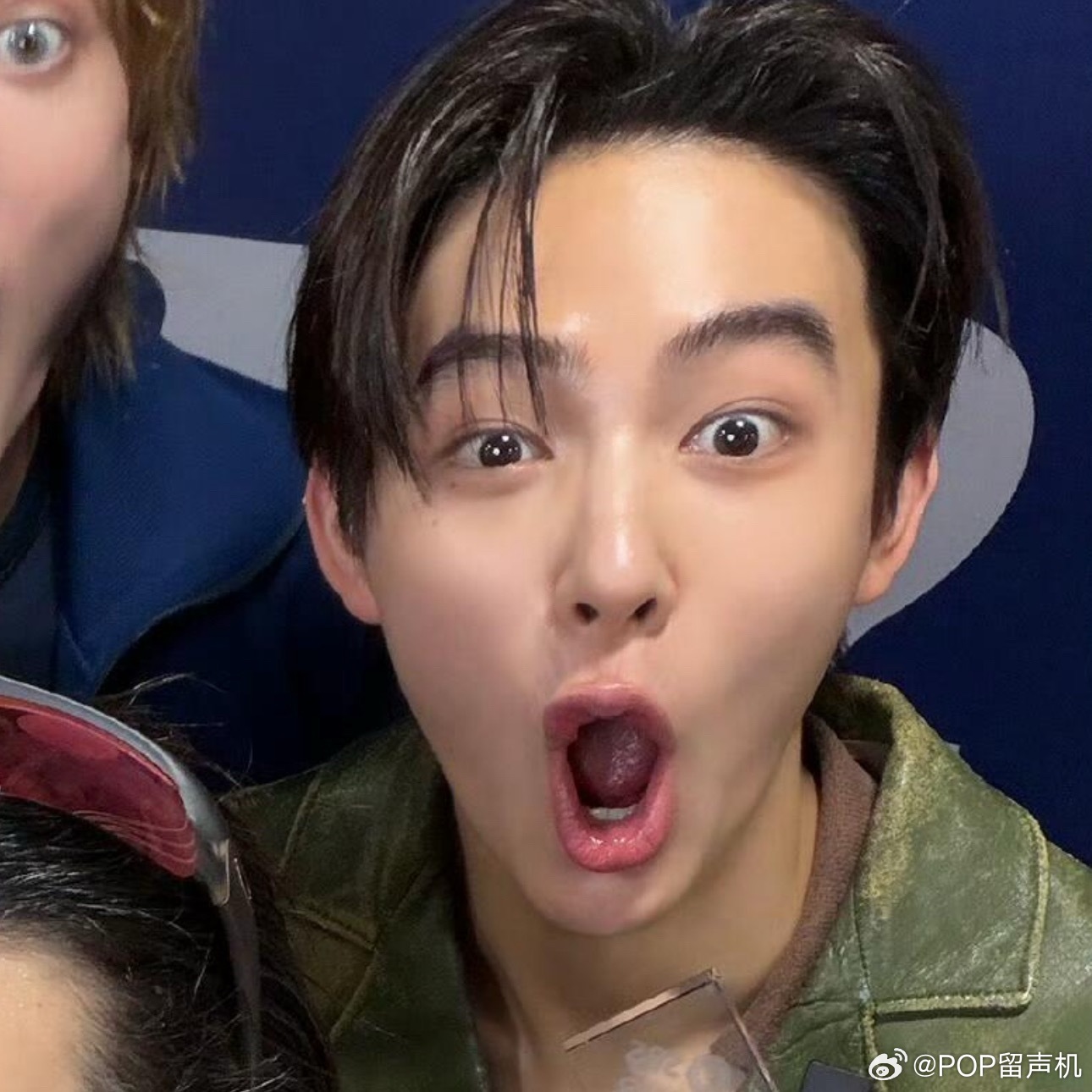 吓哭了 