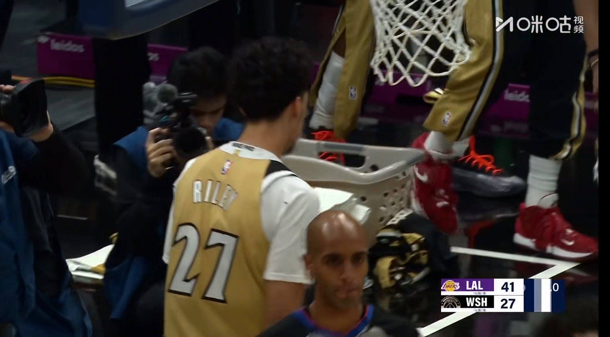 湖人队单节41分 