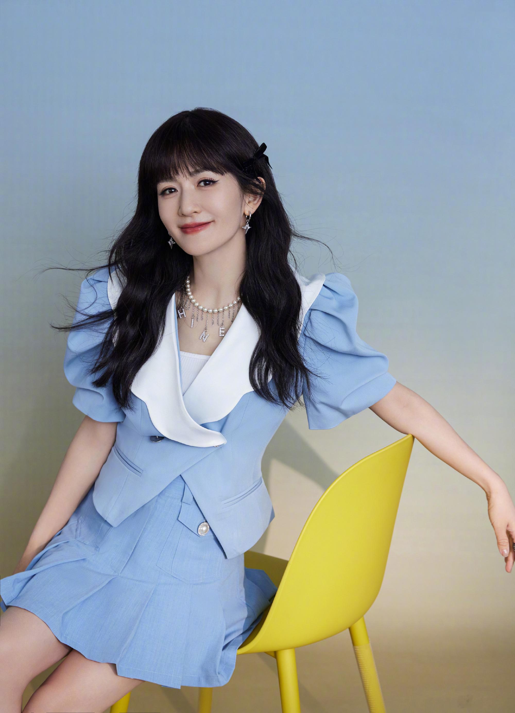 #谢娜怀孕前就把小孩的衣服买好# 母爱真的是世界上最伟大的力量 ​​​
