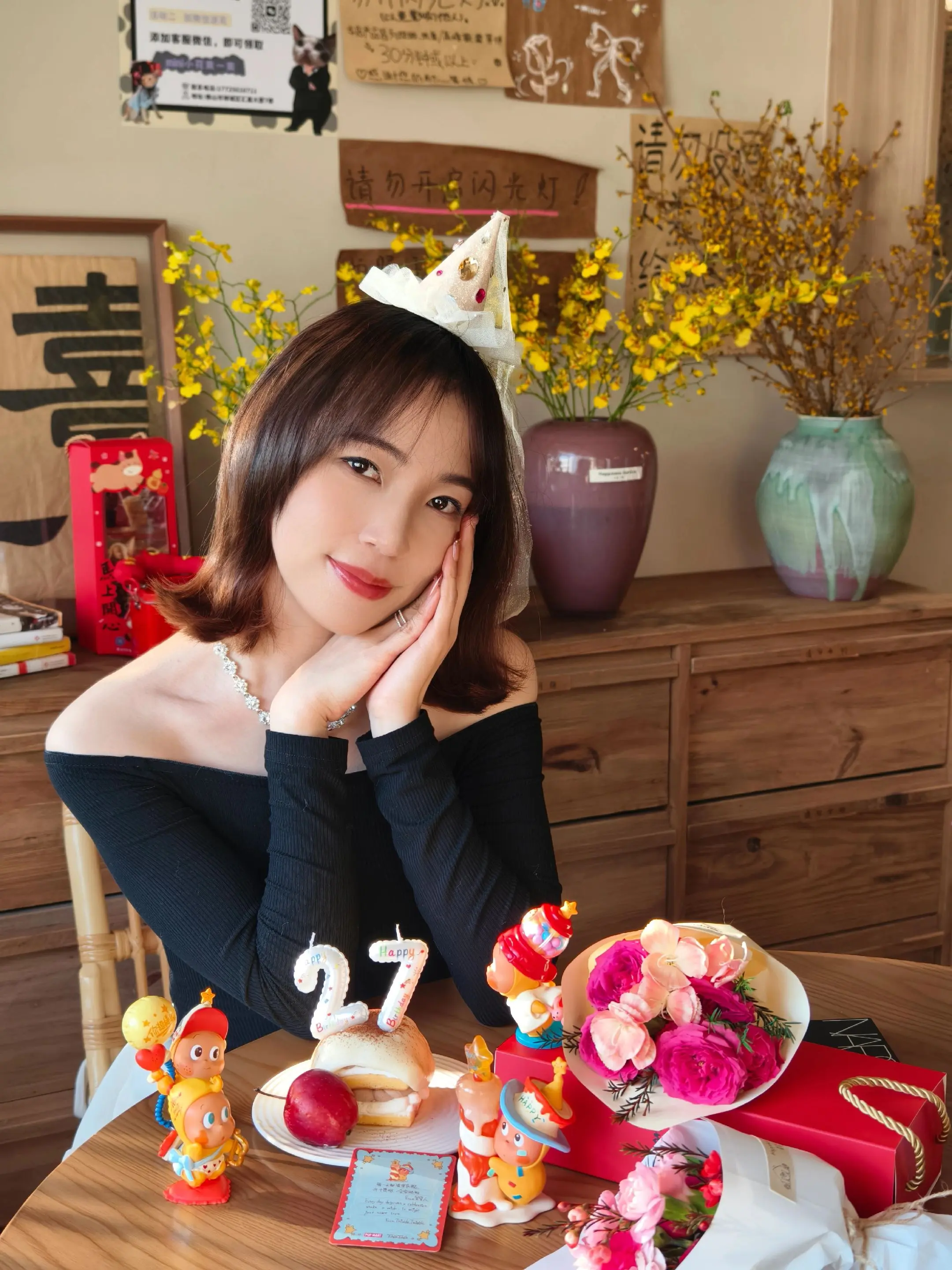 我27了，可还是像个无所事事的初中生。 但也没关系，开心就好🍻