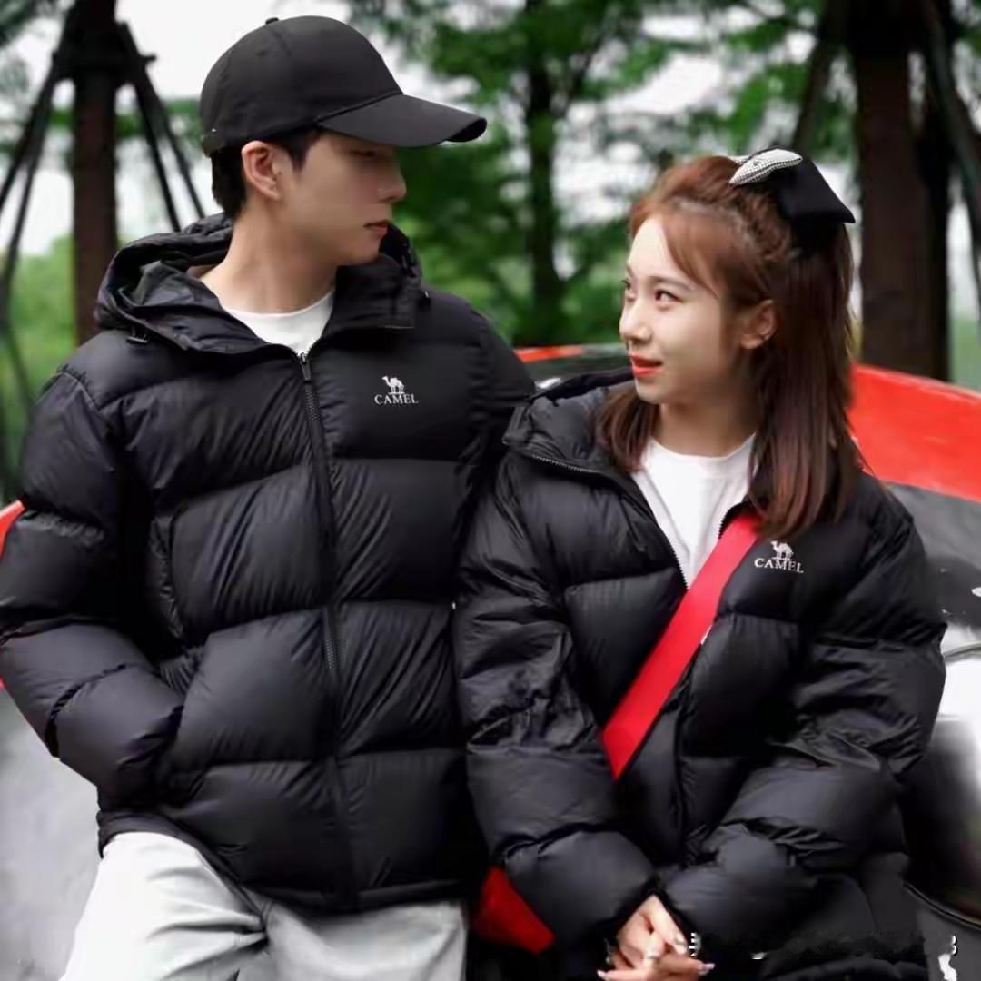 有时候还真不能怪孩子有攀比心，大环境使然，连成年人都难以避免！
上高中的儿子回家