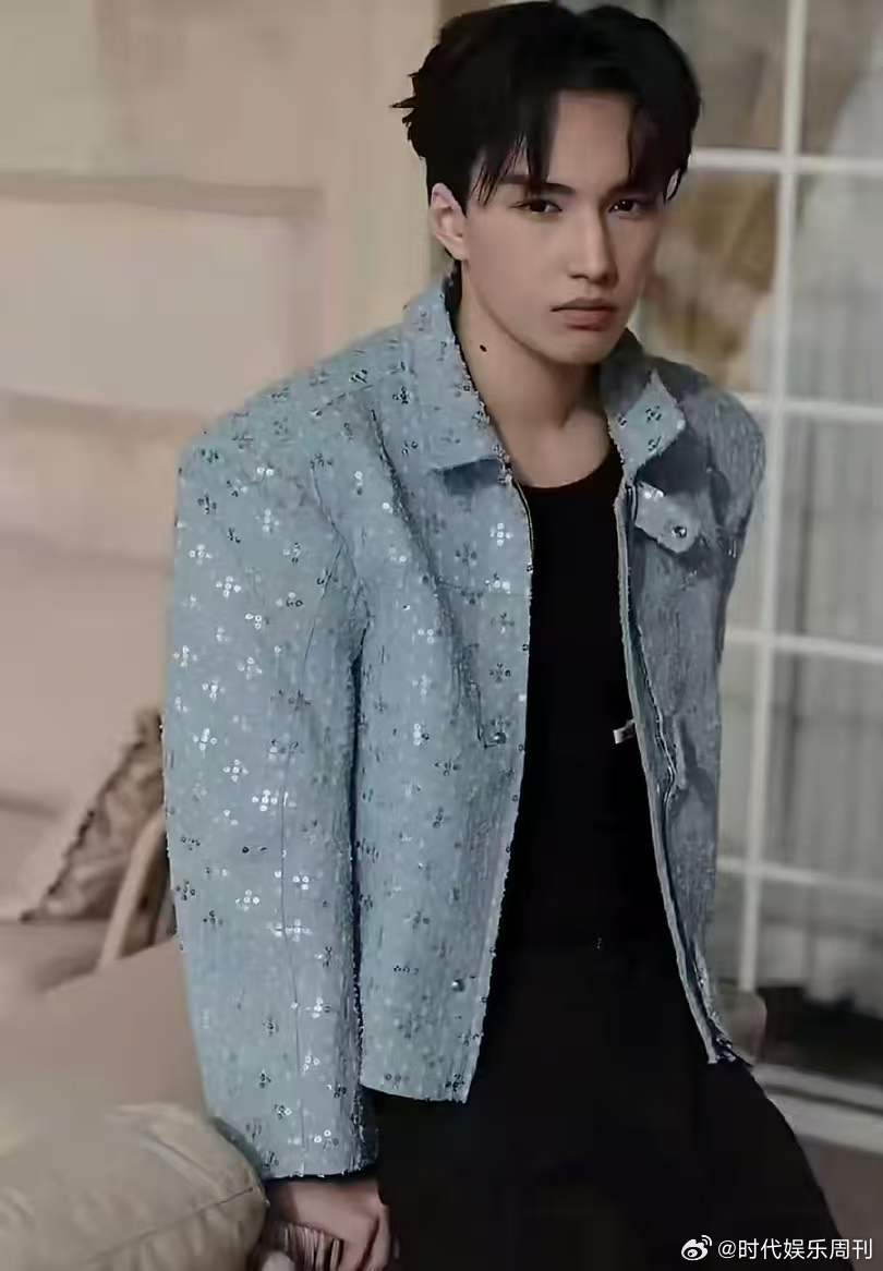 迪玛希弟弟颜值声起地平线曼苏尔也太会长了！《声起地平线》里迪玛希弟弟颜值出众，干