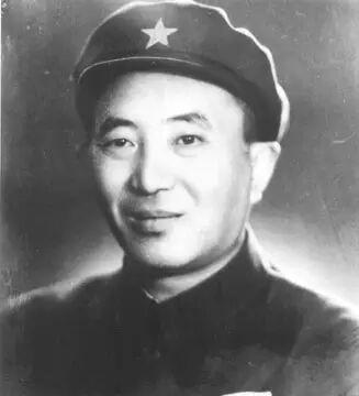1949年罗瑞卿任公安部长后，毛主席深夜找其谈话：是不是不满意啊

一九四九年春