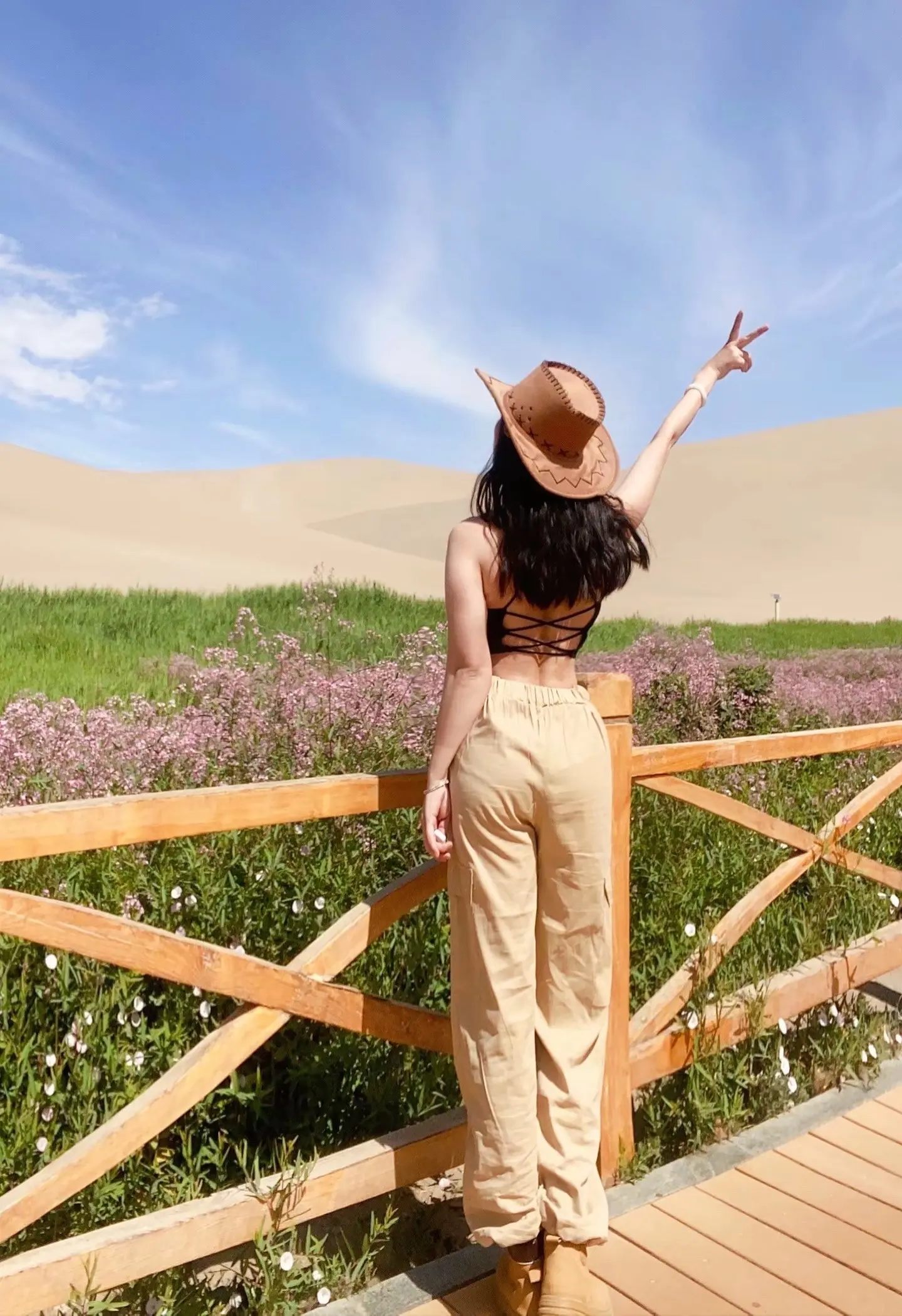 治愈系风景 旅行让我们看不一样的世界 慢下来看世界记录自己的足迹 放飞...