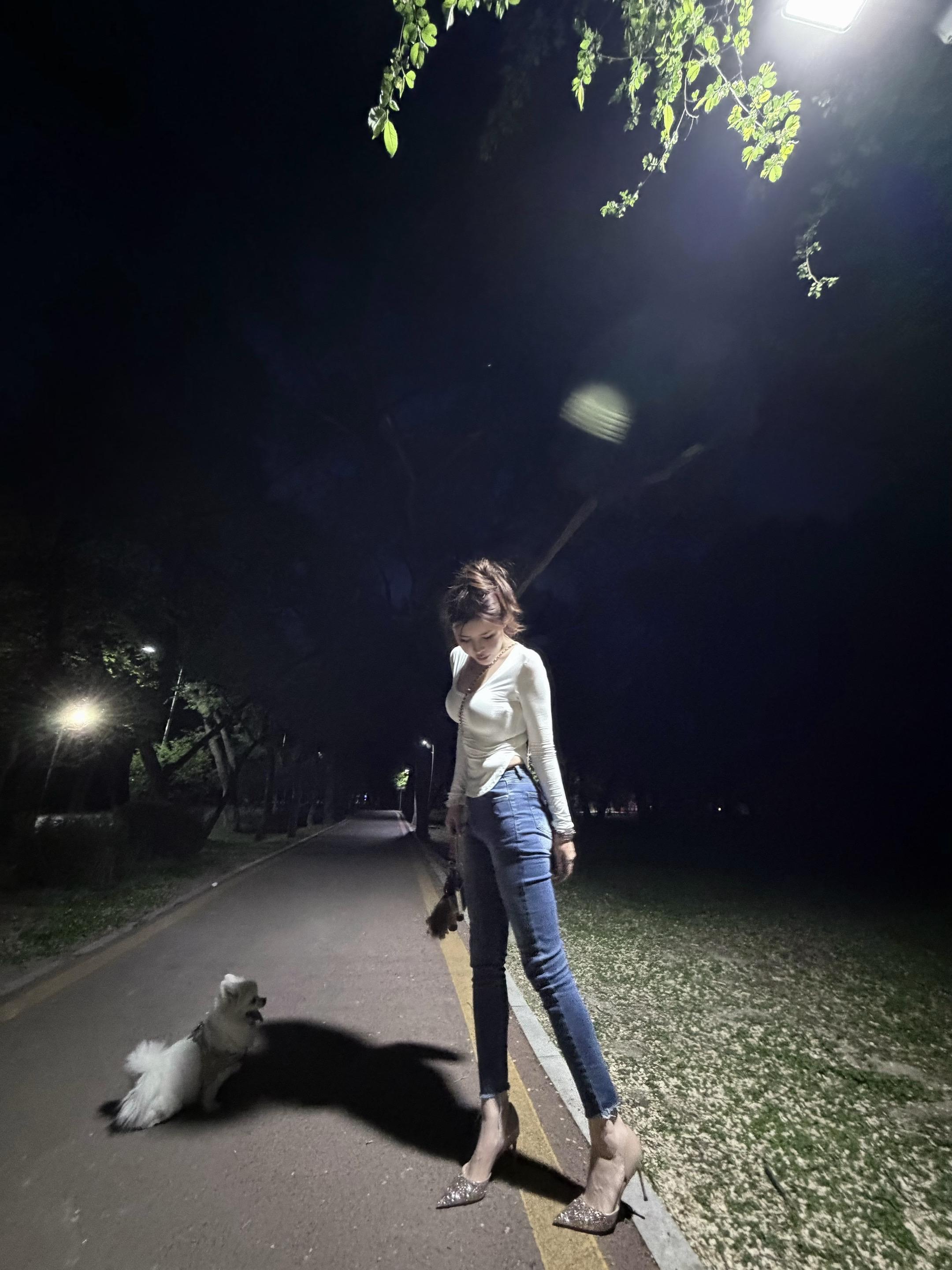 日常高跟鞋👠遛狗