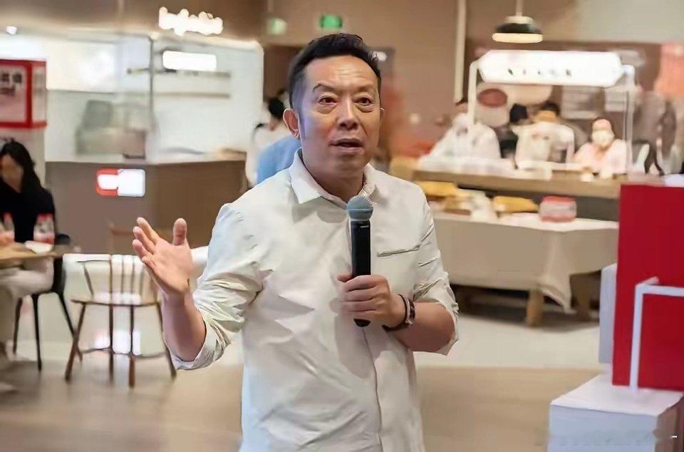 贾国龙西贝焖面开业4个月倒闭了贾国龙也是位大才，咋开4个月就倒闭了呢 ​​​