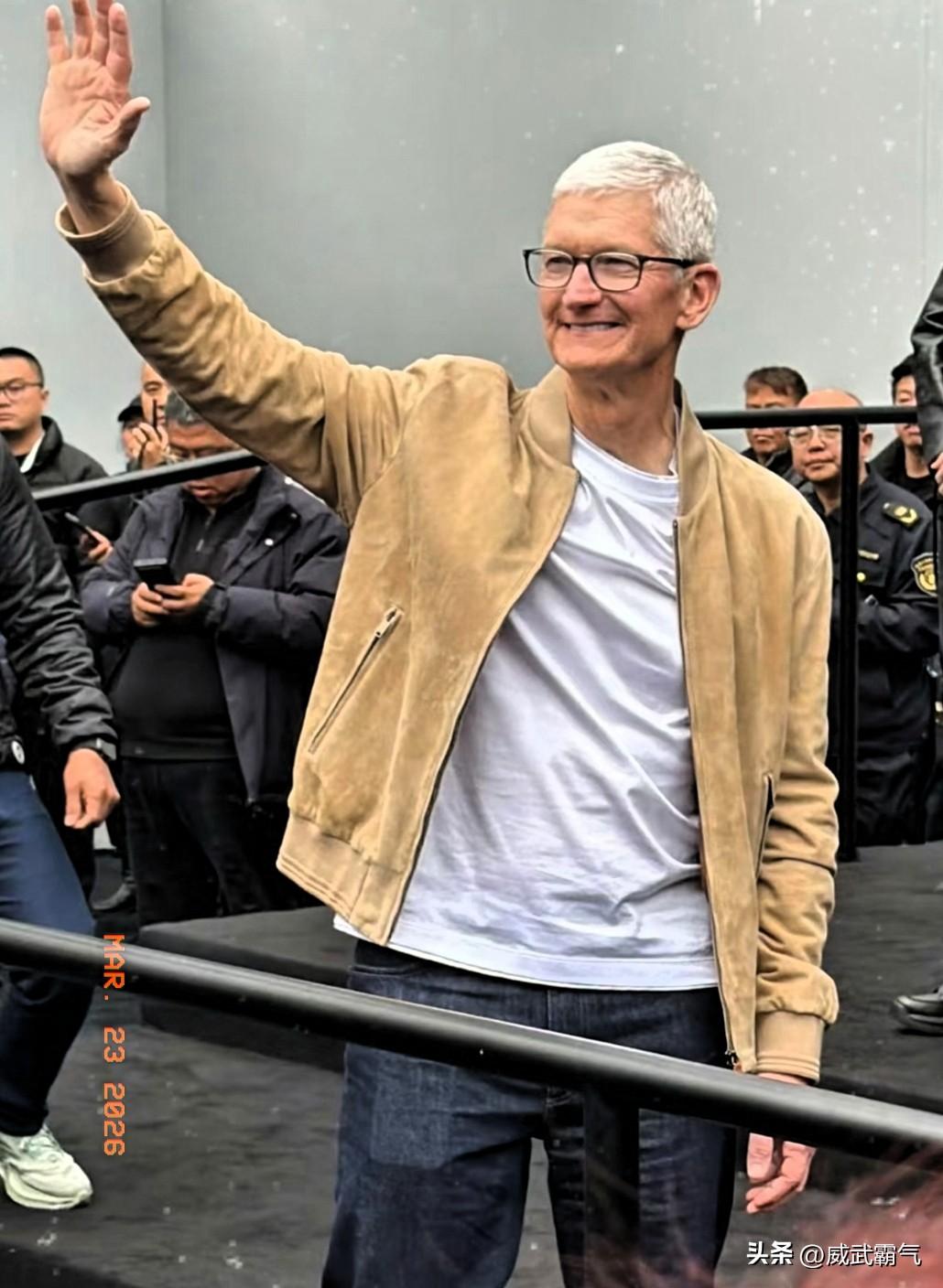 昨天，苹果公司CEO库克在中国发声:
 3月22日上午，中国发展高层论坛2026