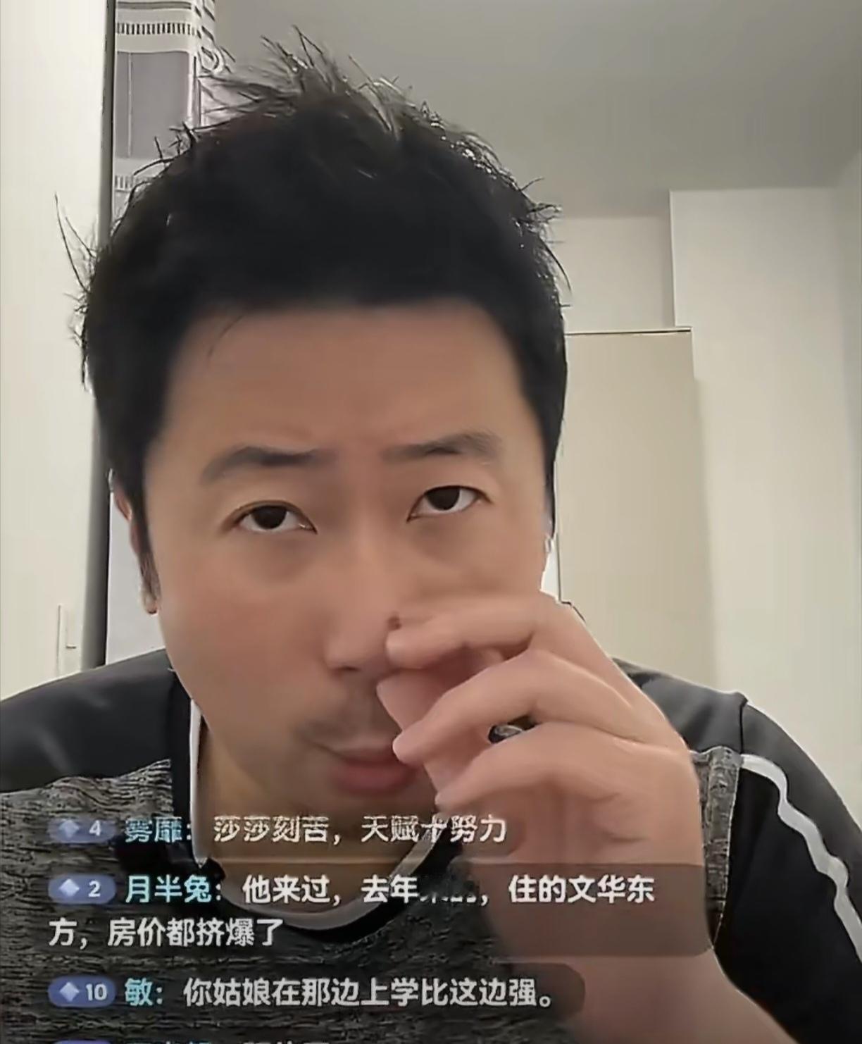 刚刚看完莎莎对阵张本美和的比赛，
虽然比分悬殊，
但真正让人震撼的不是结果，而是