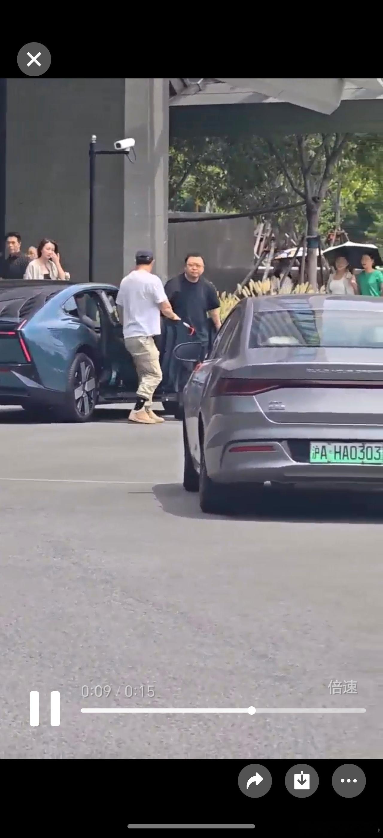 罗永浩试驾新小鹏P7了？[doge] ​​​