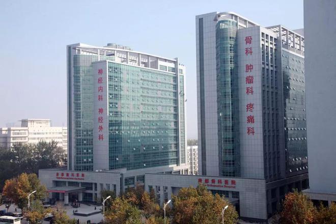 收到陕西省高院的再审裁定书时，69岁的唐翰悲喜交加，喜的是拨云见日，深感公理还在