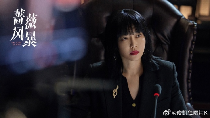 多年委屈被她平静撕开，克制的演技下谭卓让观众看到了角色的悲痛 