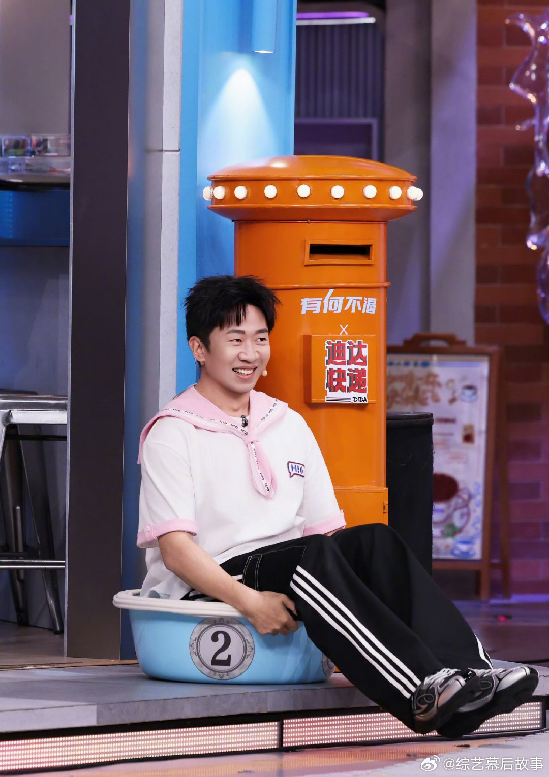 吴宣仪杨迪演短剧笑点太密了 你好星期六 好六这波短剧反转太绝，大家都以为吴宣仪翟
