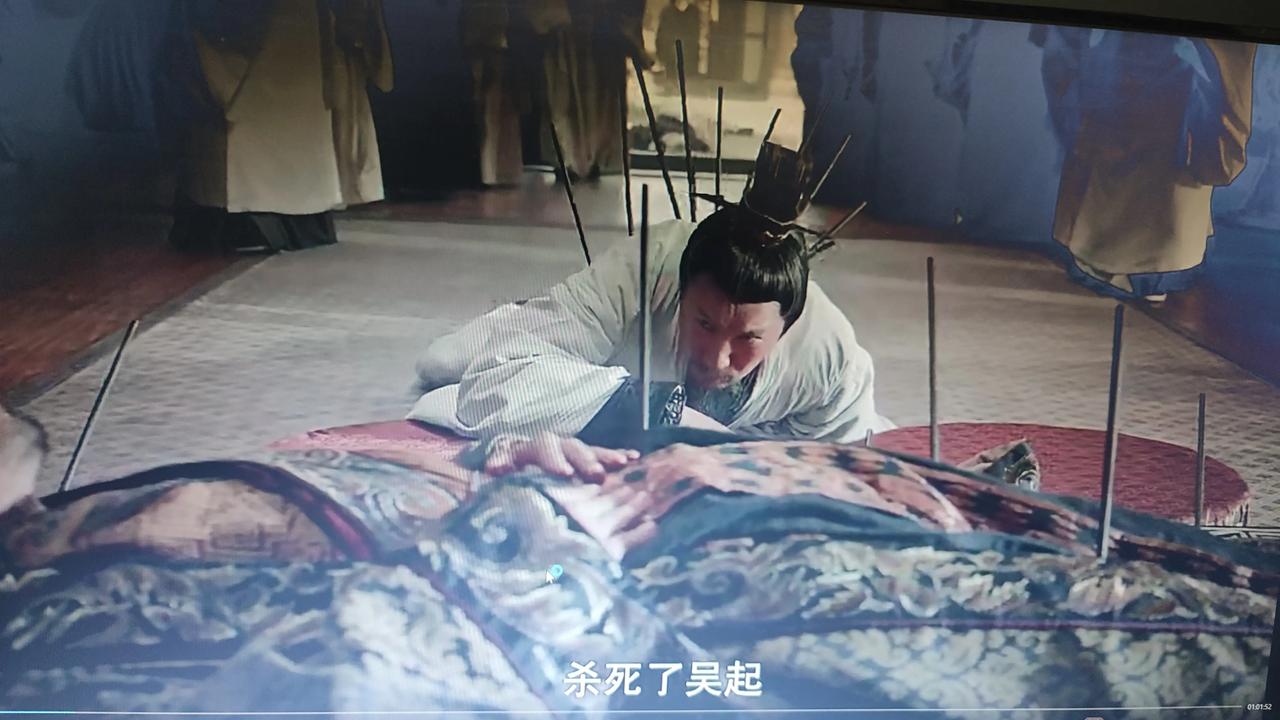 《风云战国之列国》这部纪录片做得很棒！
它不是传统纪录片的那种混剪形式，而是用真