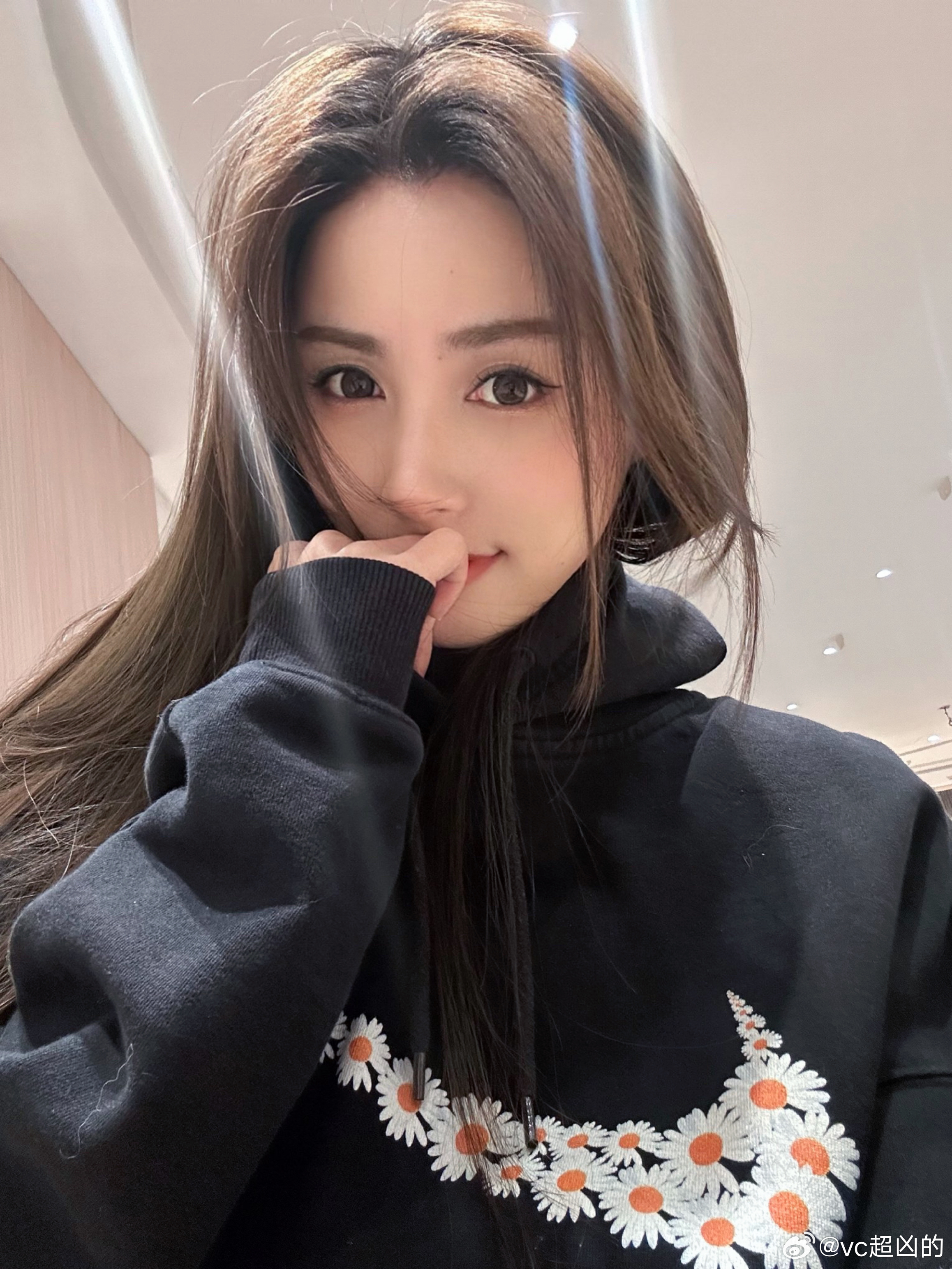 吃个北京菜儿 还吃到了餐厅送的冰糖葫芦！！开心住了 ​​​