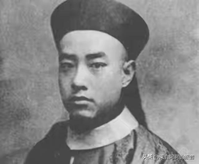 孙家鼐的棺材从北京运回安徽寿州，走了一个多月。沿途各州县官员都得出来祭拜，不是因