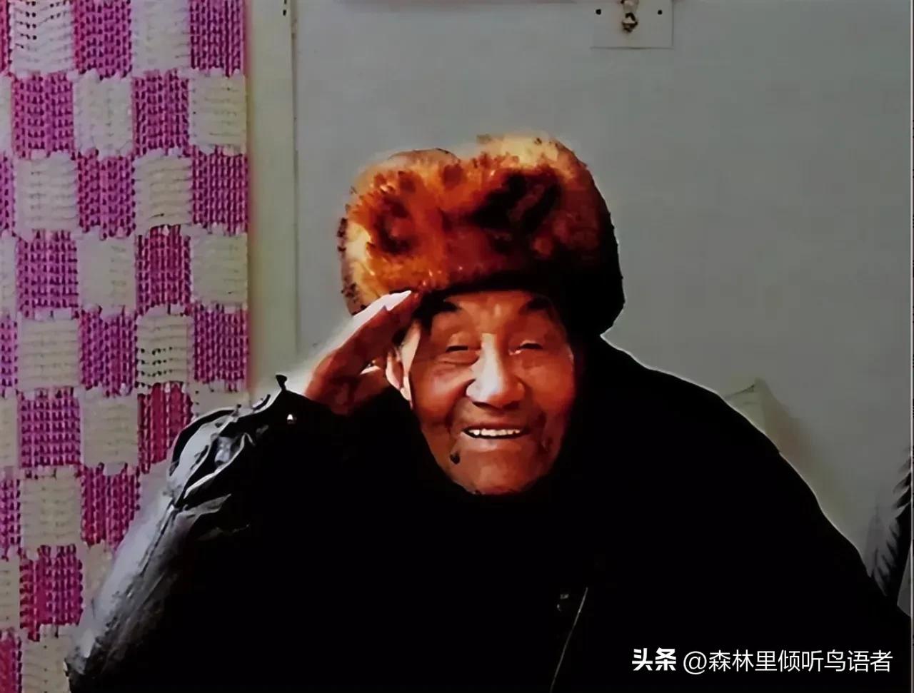 1943年深秋，密云山区一个小村庄。上百名日军把一座农家小院围得铁桶一般，可院子