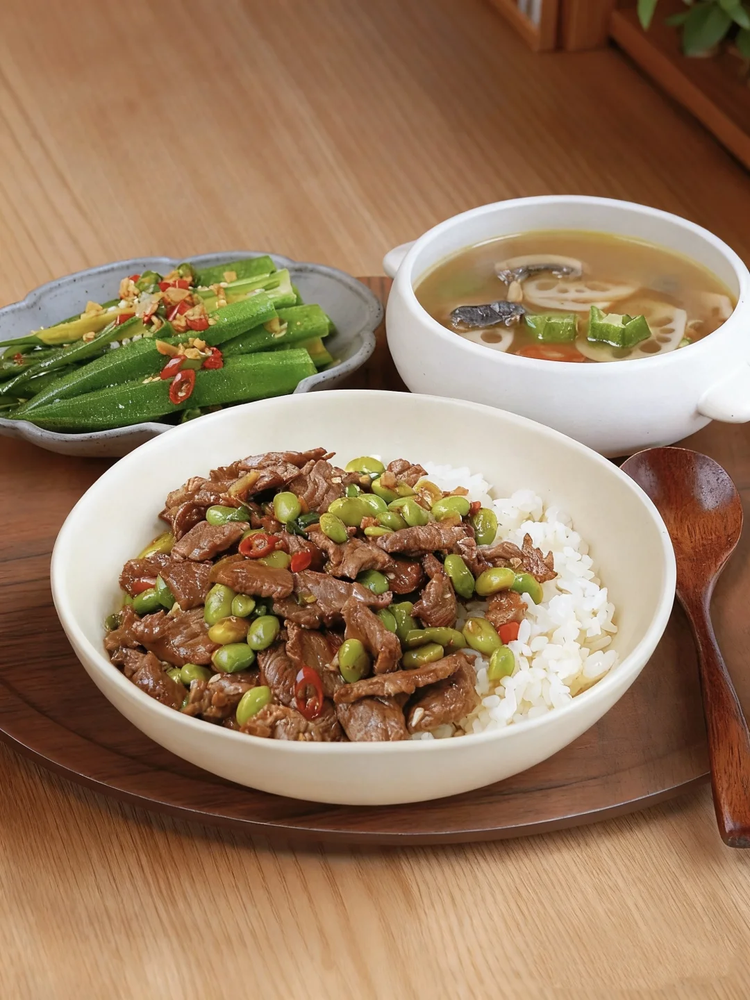 顺时而食｜在秋天我们吃毛豆 秋葵 莲藕