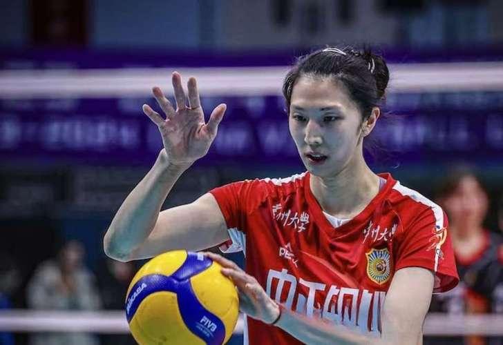 李盈莹的现在就是吴梦洁的将来

国内女排联赛江苏主场对阵天津，两队苦战5局，决胜