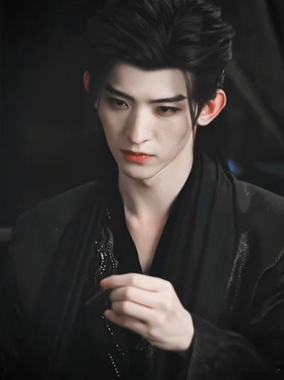 常华森这手我先抱走了 之前不懂小说写的指尖微翘是什么感觉，直到看到了常华森的手，