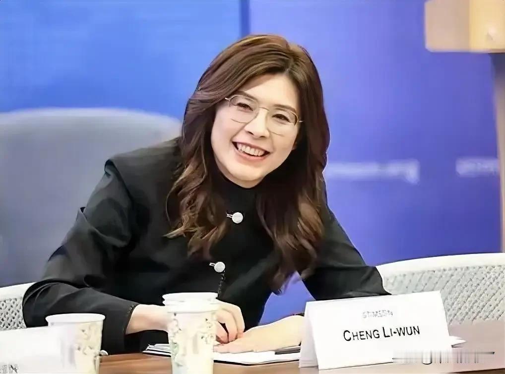 国民党主席郑丽文近日在一场演讲中称：国民党没有“卖台”，而是在实实在在的“保台”