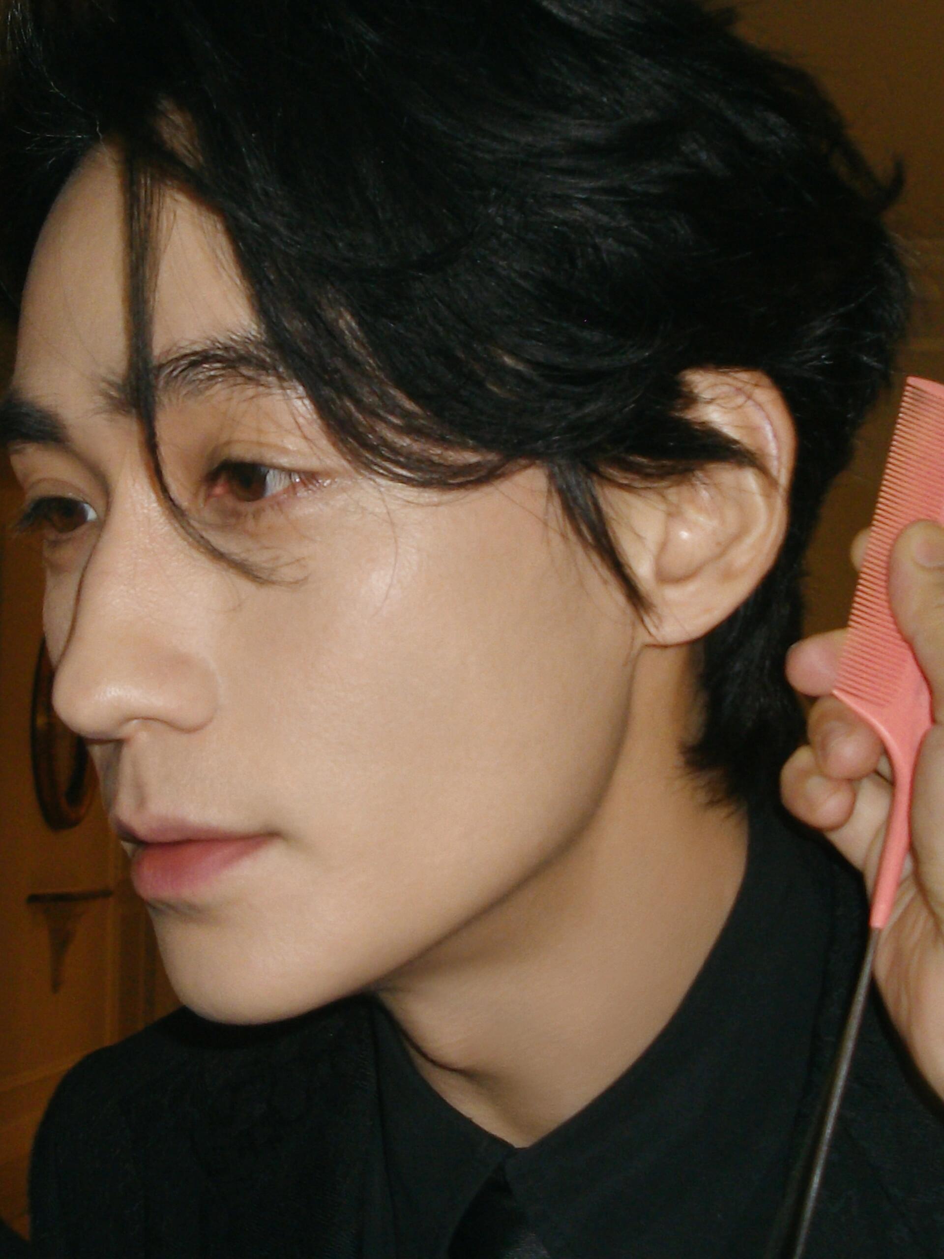 朱一龙怼脸，就很曼妙朱一龙朱一龙怼脸海报