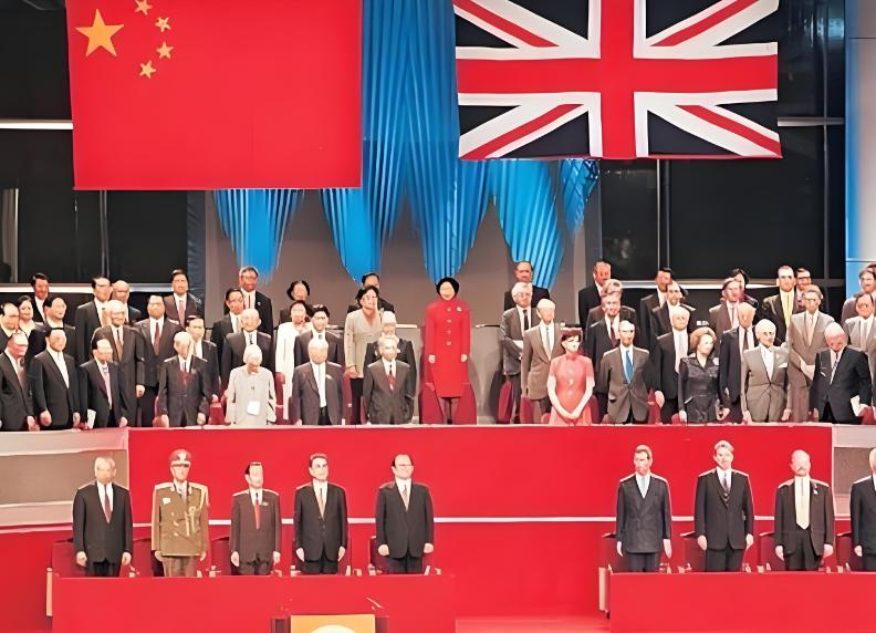 很多人都认为香港之所以能回归，是因为租期到了，但其实根本不是那么回事。如果英国真