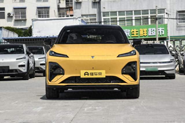 全新深蓝S07AI激光版，豆包大模型上车+800V超充