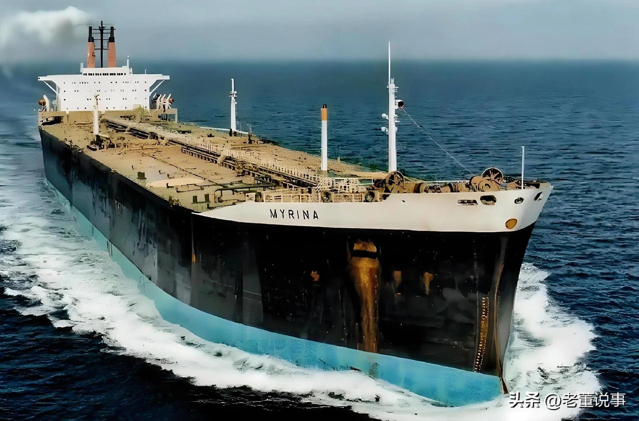 日韩这回真急眼了。

3月16日，日本紧急释放了创纪录的8000万桶石油储备，这