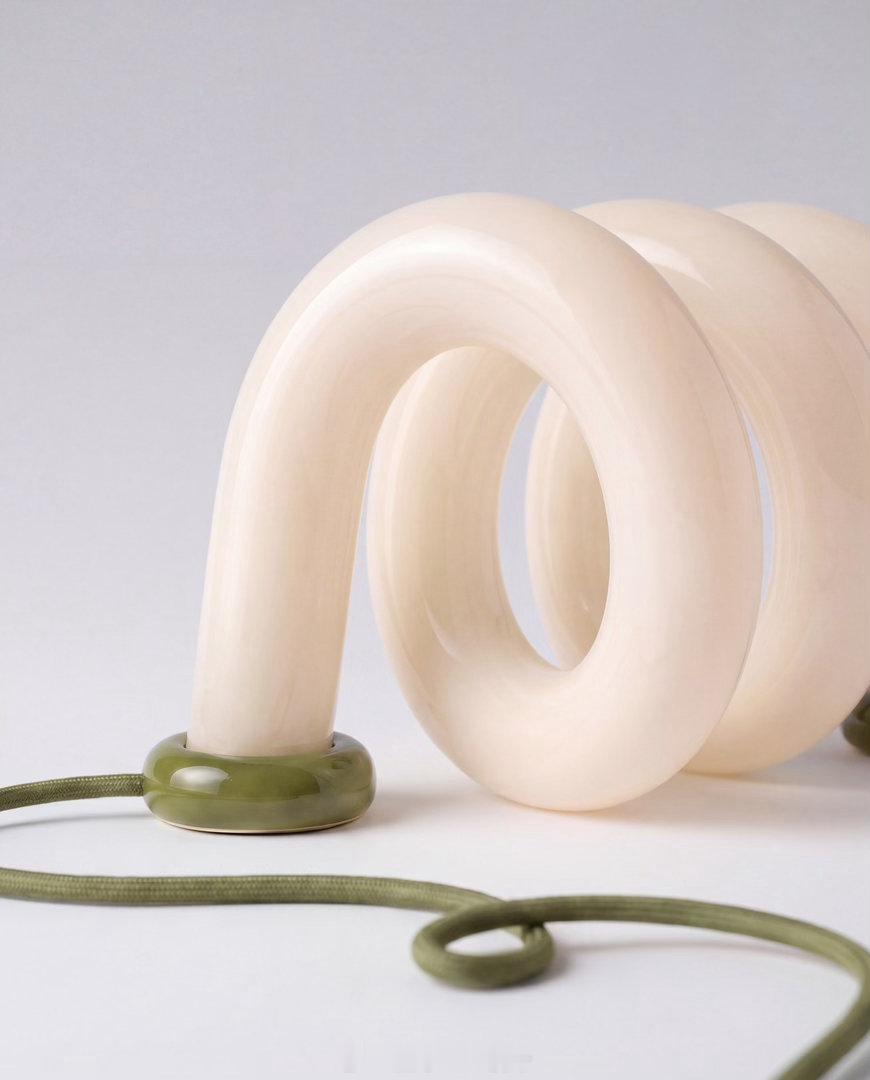 Noodle Lamp（面条灯）|设计：davidebozzo.studio这款