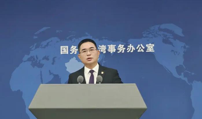 在日“汉奸”窜台叫嚣，大陆12字淡定回应！4艘055列阵压向日本
 
解放军环台