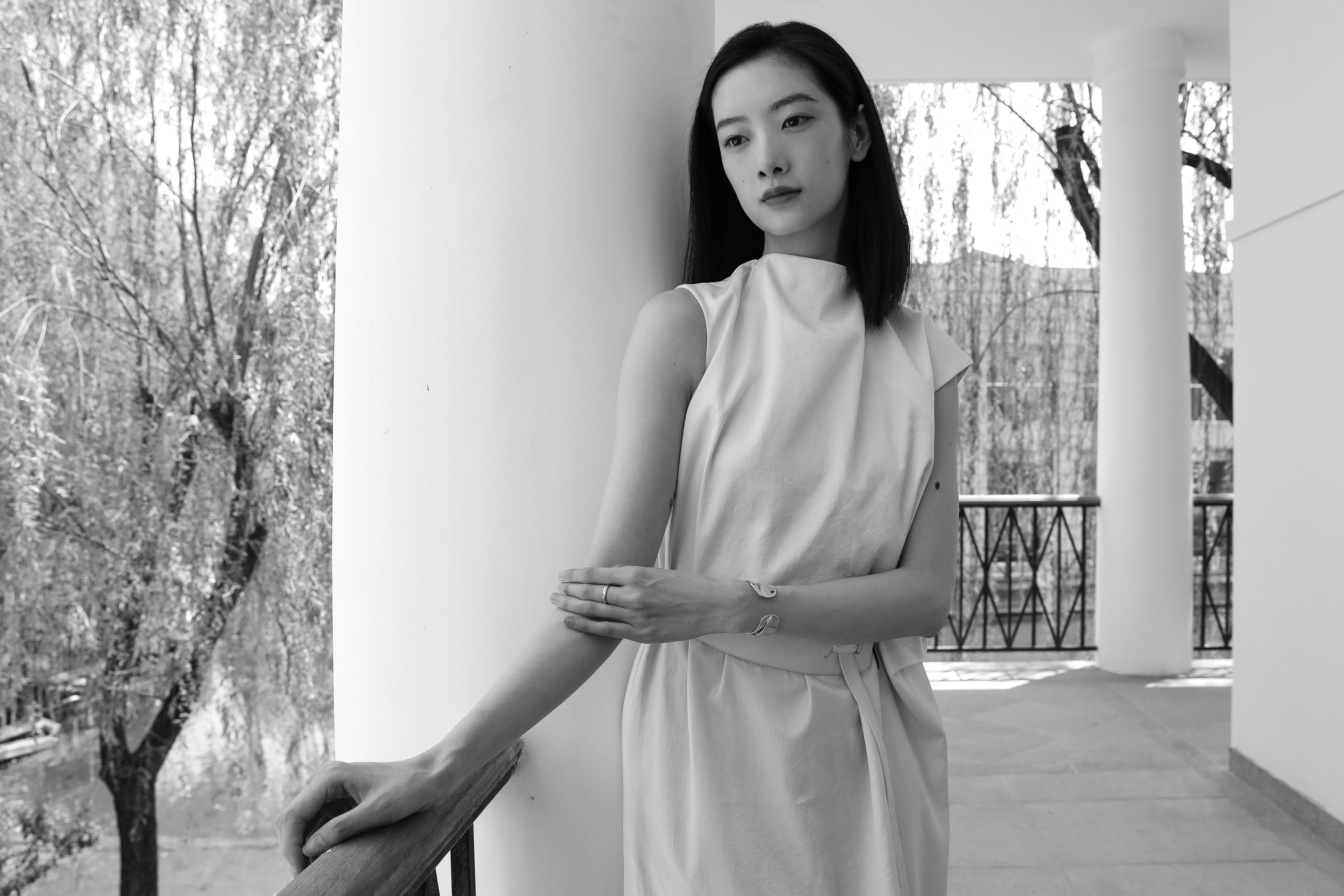 潮白河边愉快下午，拍了几张美丽cici。 ​​​