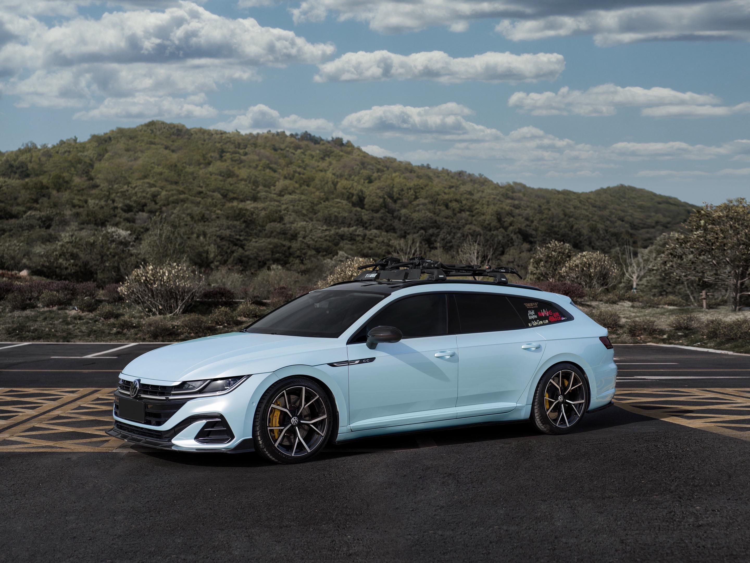 CC猎装×哈苏相机。感谢季老师 倾情奉献🌹这回CC猎装也算吃上细粮了。