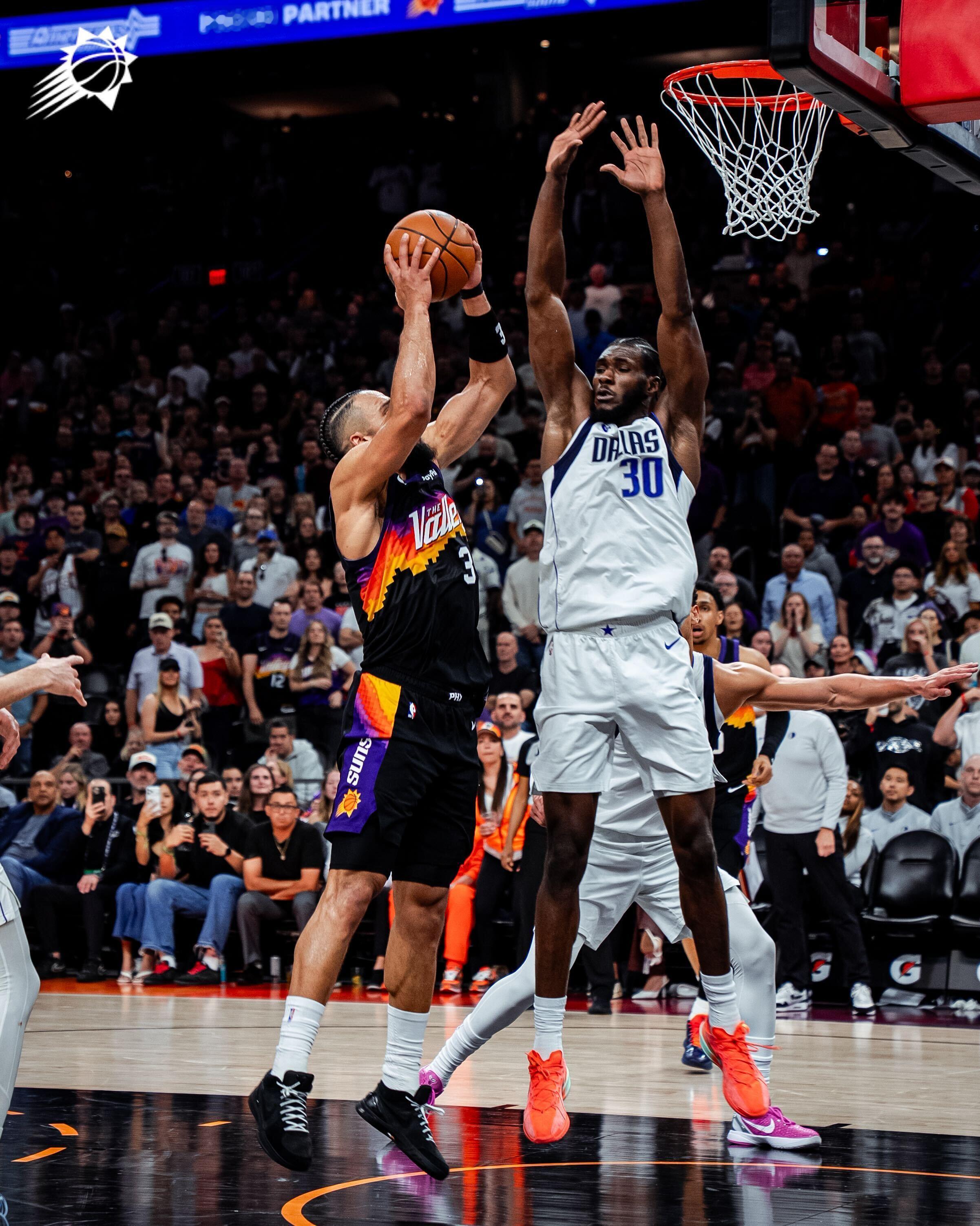 狄龙关键两分，杀死比赛 😈比赛剩下最后13.7秒，太阳领先5分菲尼克斯太阳 ｜