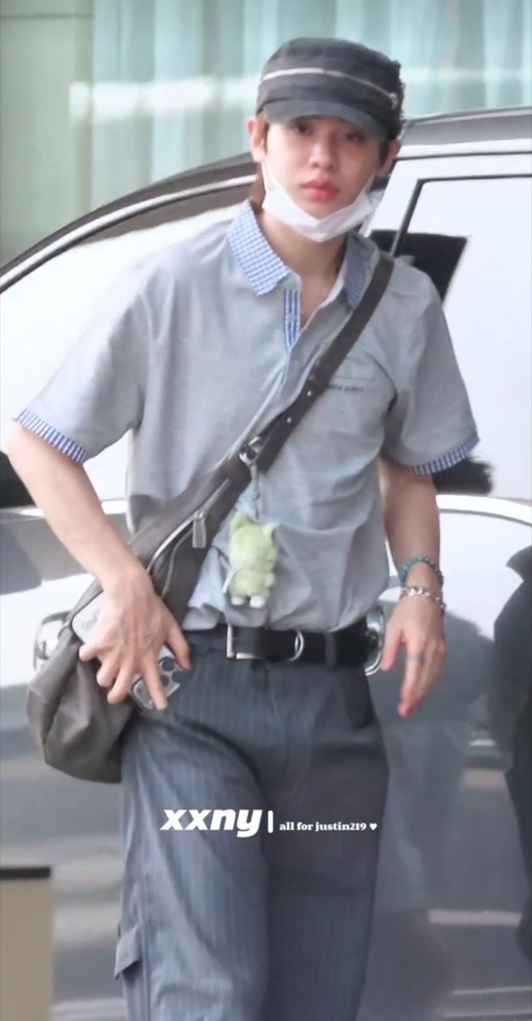 穿搭我该叫：爸爸！看脸我该叫：宝宝！脸和穿搭这么一搭：是我的时尚老公（cr：水印